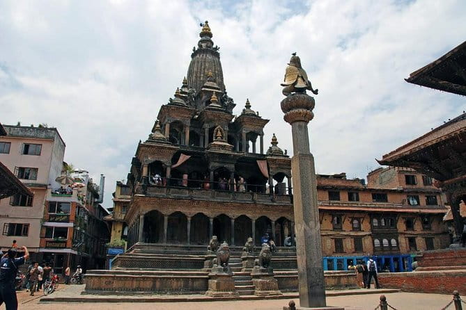 Patan and Bhaktapur Boutique Tour - Patan Durbar Square places the palace in context