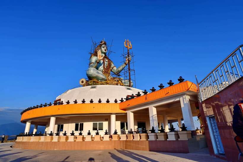 Pokhara: City Sightseeing Group Bus Tour - World Peace Pagoda: the tour’s best viewpoint