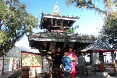 Sightseeing tour (Unguided) in Sharing Bus