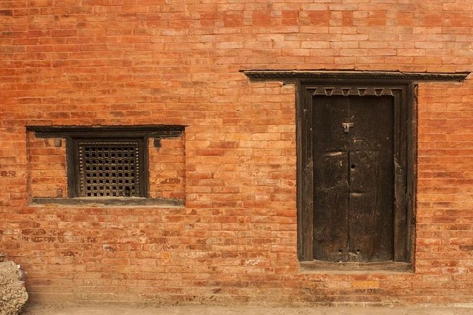 Smells of Kathmandu Walking Day Tour - Indrachowk and the old lanes beyond the main route