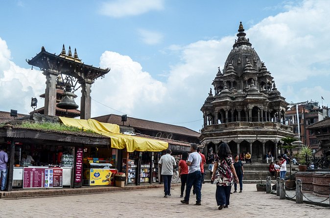 Temples and Stupas Tour in Kathmandu Valley - Boudhanath: a Buddhist center built for walking